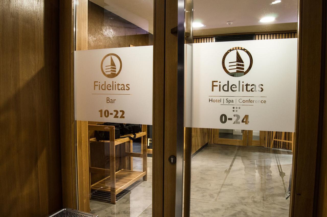 Fidelitas Hotel Sfantu Gheorghe  ภายนอก รูปภาพ