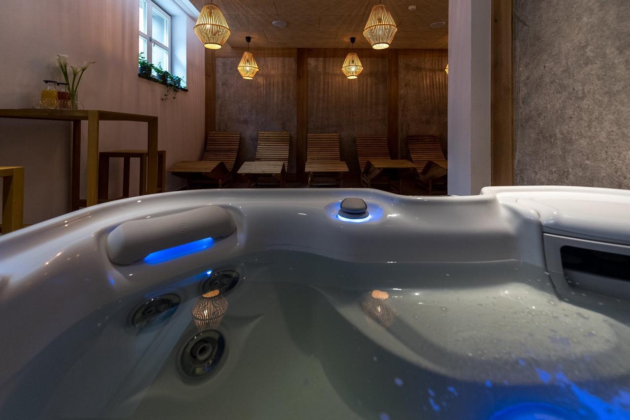 Fidelitas Hotel Sfantu Gheorghe  ภายนอก รูปภาพ